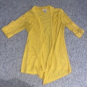 Quarter length sleeve cardigan